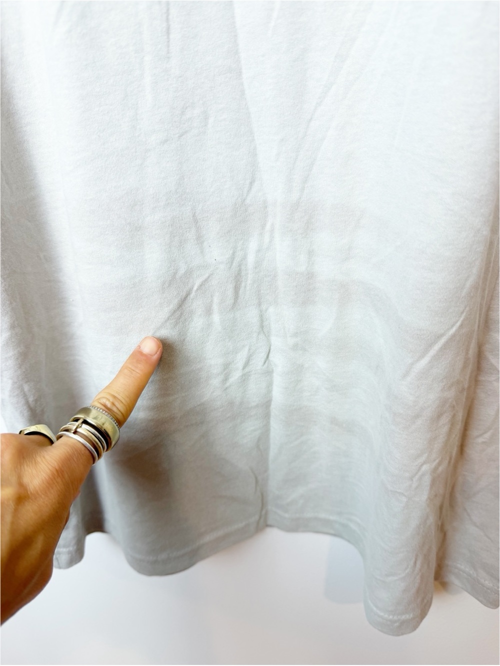 Vuori | Men's Waves Mountain Sun Yoga Tee NWT - Picture 6 of 6